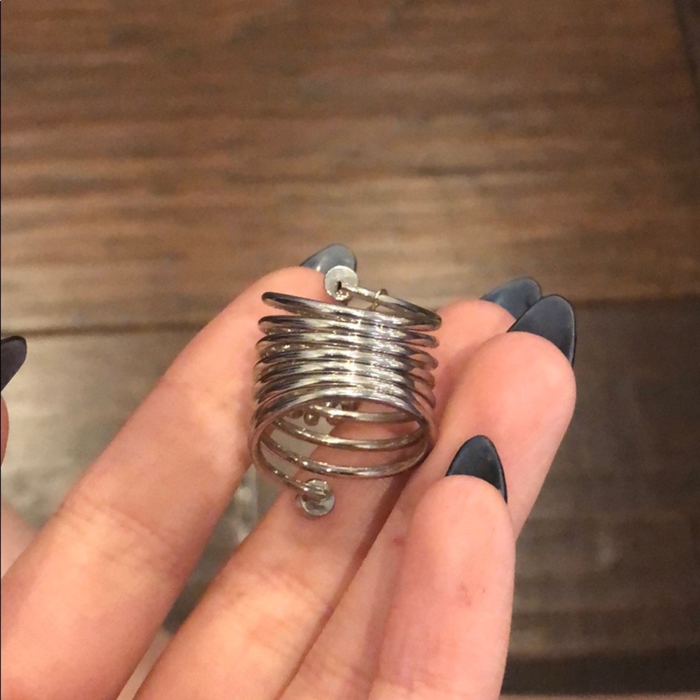 Silver ring - Picture 2 of 2